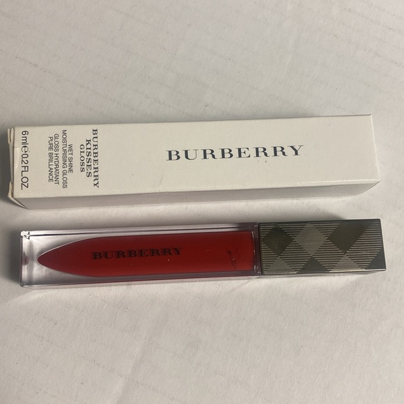 Burberry Kisses Gloss in Poppy Red 113 - Picture 3 of 8